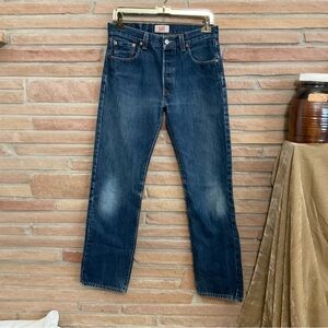 Levi’s 501 Straight Leg Button Fly 30/32